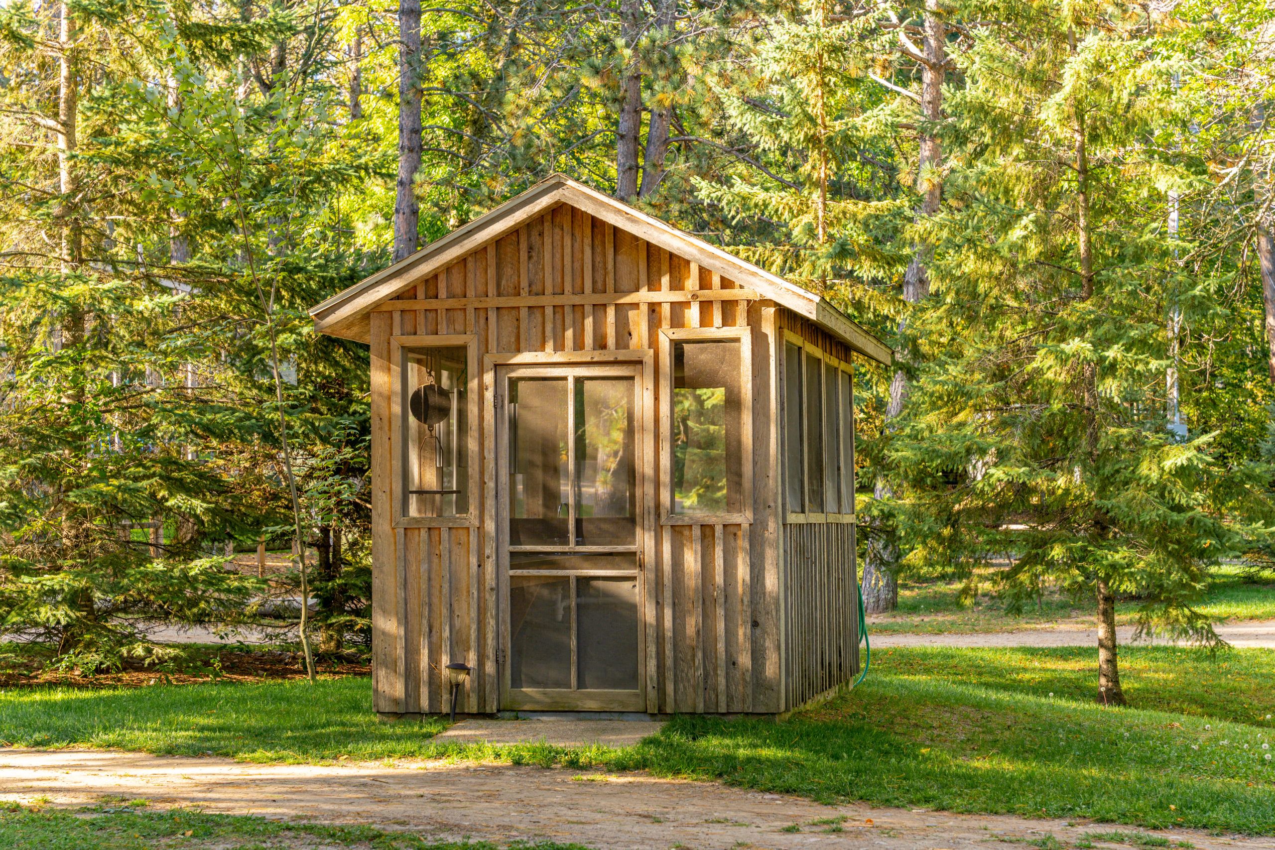 Fish cleaning house at Cabin O' Pines Resort & Campground